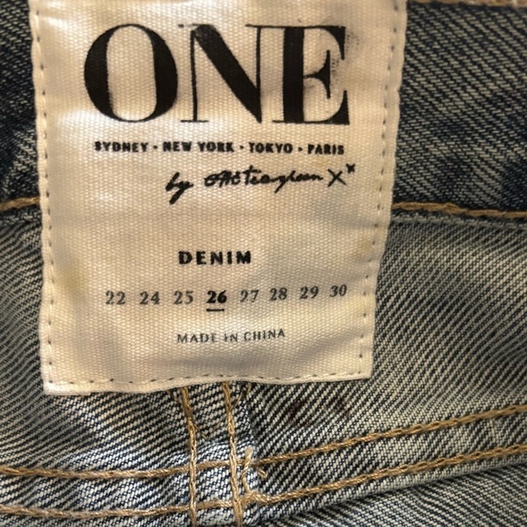 One Teaspoon Distress Cut off Jean Shorts NWOT - Picture 3 of 3